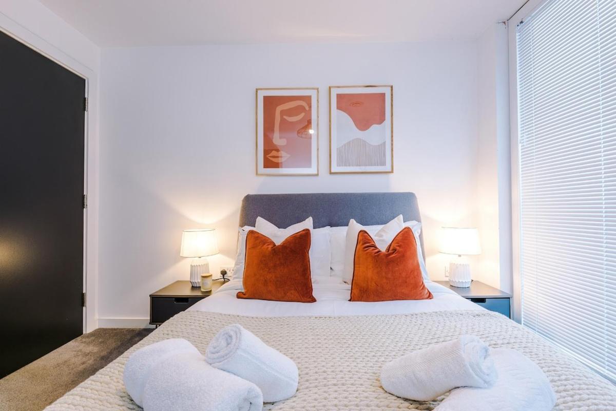New Trafford Loft - Free Parking Apartment Manchester